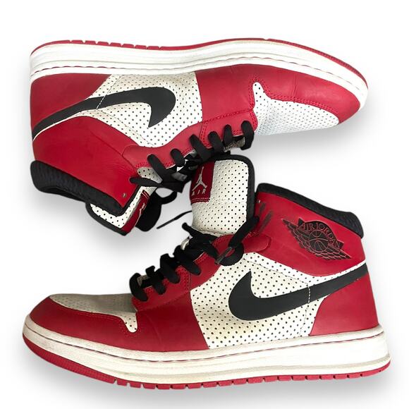 Air Jordan Other - Air Jordan Alpha 1 Chicago Size 10 2009 392813-101 LN4 Red White Black Jumpman